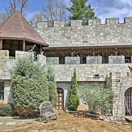 Unique Murphy Retreat With Hot Tub, Pond And Waterfall Exterior foto