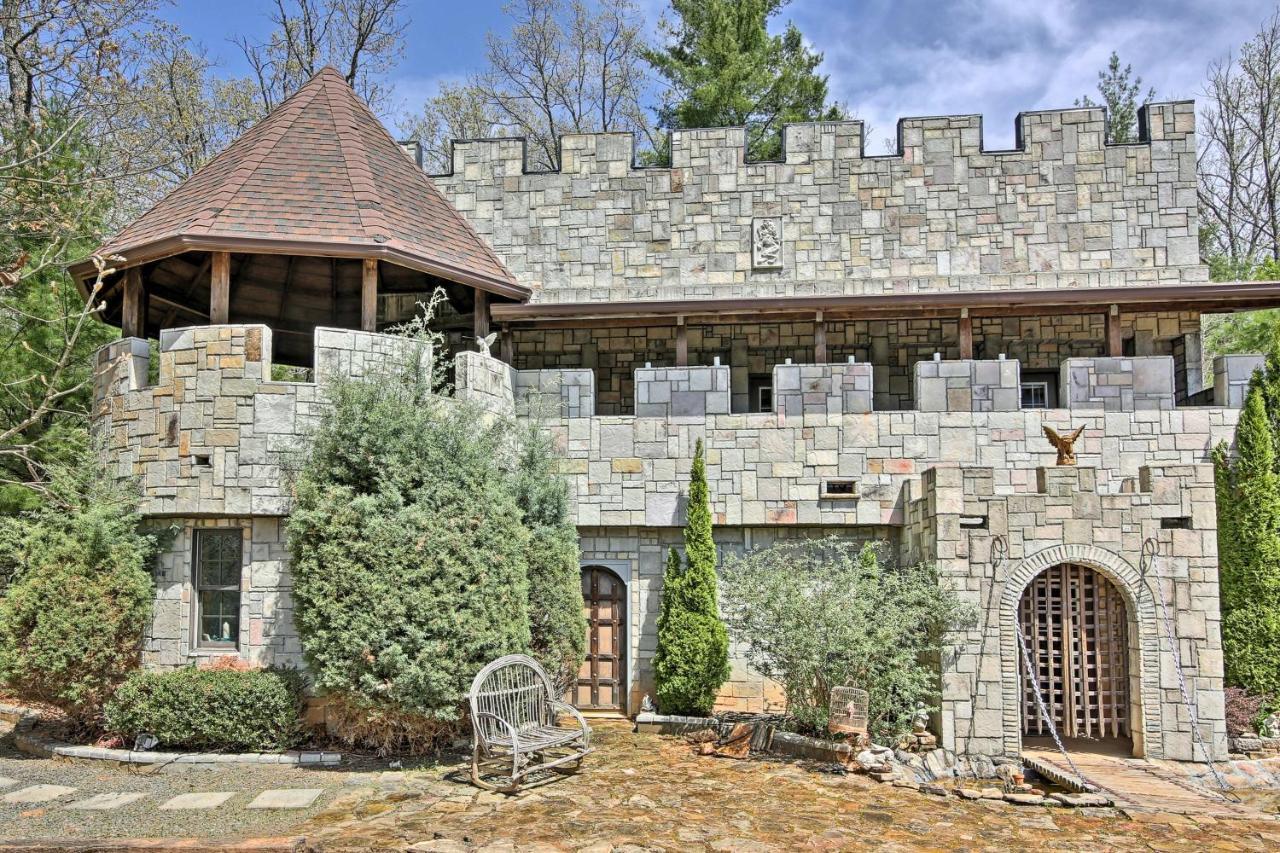 Unique Murphy Retreat With Hot Tub, Pond And Waterfall Exterior foto
