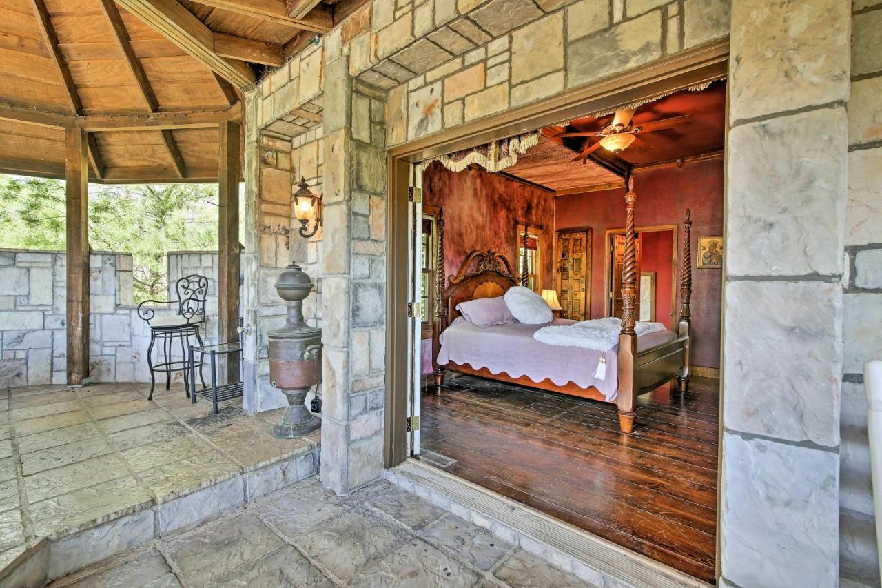 Unique Murphy Retreat With Hot Tub, Pond And Waterfall Exterior foto