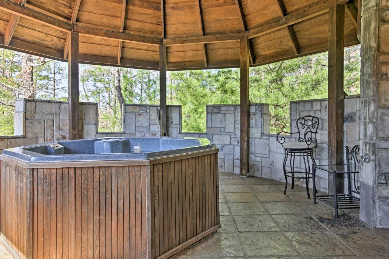 Unique Murphy Retreat With Hot Tub, Pond And Waterfall Exterior foto