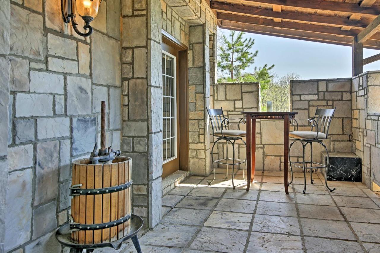 Unique Murphy Retreat With Hot Tub, Pond And Waterfall Exterior foto